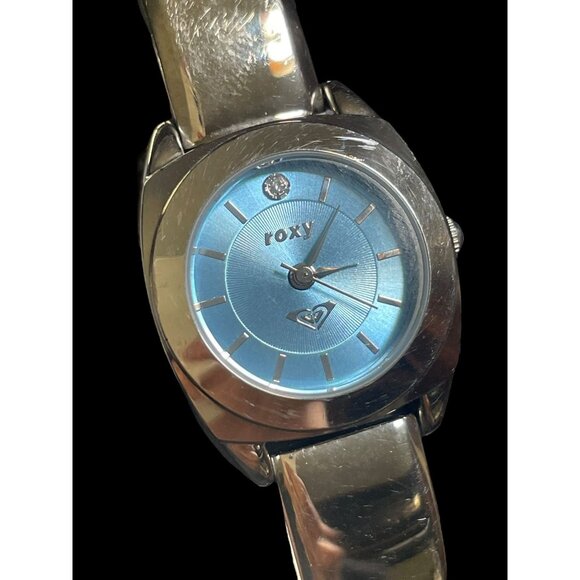 Vintage Roxy Blue Dial Stainless Steel Band Women Quartz Watch New Battery - Picture 3 of 6